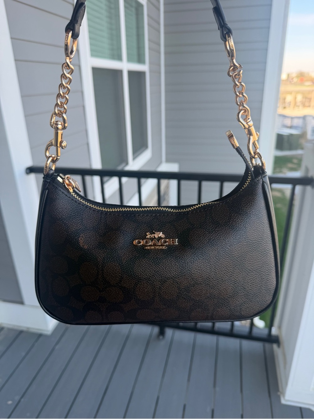 Coach Teri shoulder bag walnut black